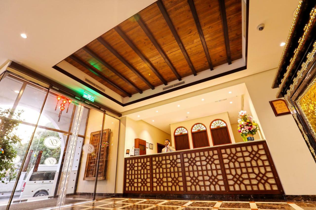 Delmon International Hotel Manama Exterior photo